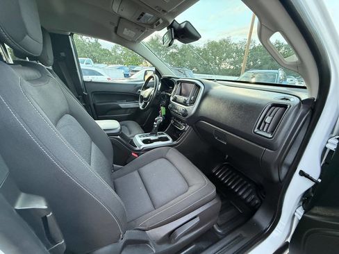 Used 2022 Chevrolet Colorado LT w/ Fleet Safety Package RWD image 37