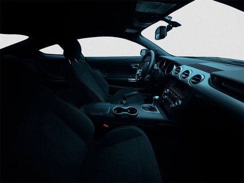 Used 2018 Ford Mustang GT image 10