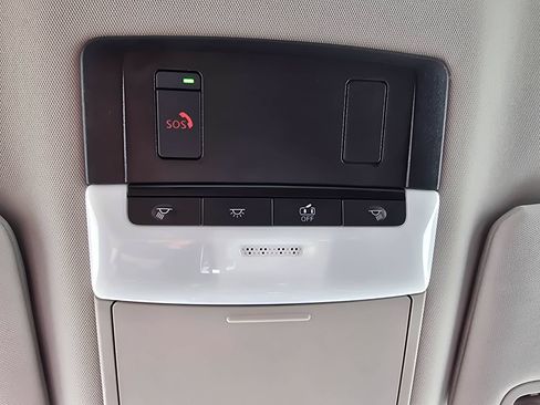 Used 2025 Nissan Altima 2.5 SV FWD image 25