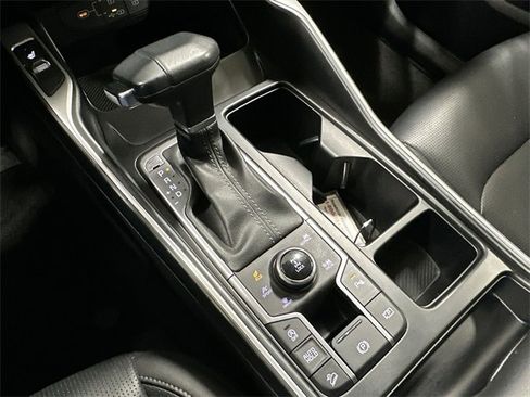 Used 2024 Kia Sorento S image 37