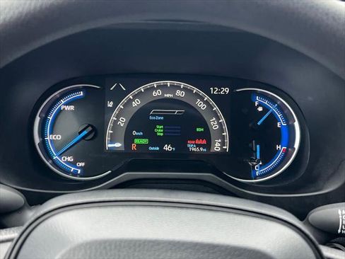 Certified 2025 Toyota RAV4 XLE image 24