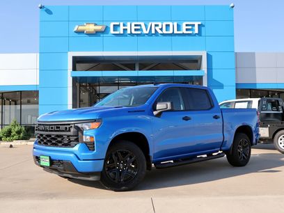 New 2025 Chevrolet Silverado 1500 Custom w/ Turbomax Blackout Package