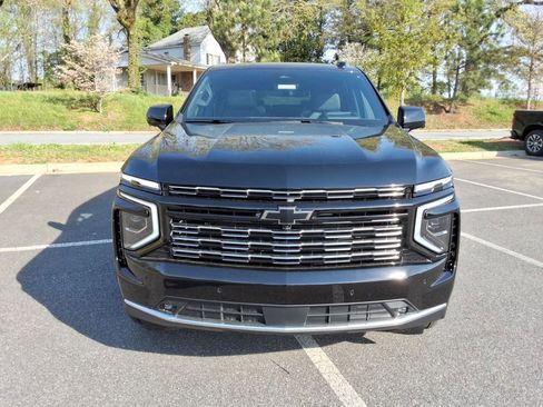 New 2026 Chevrolet Suburban High Country AWD/4WD image 2