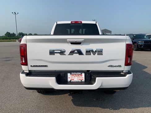 Used 2026 RAM 2500 Laramie AWD/4WD image 6