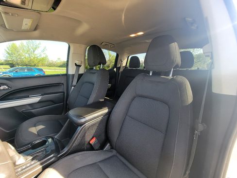 Used 2018 Chevrolet Colorado LT w/ LT Convenience Package image 10