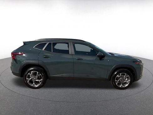 Used 2025 Chevrolet Trax LT image 16