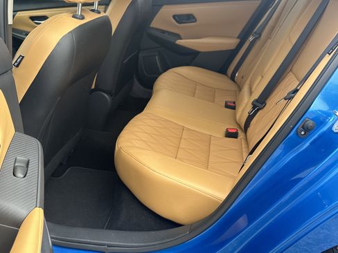 Used 2024 Nissan Sentra SV w/ SV Premium Package image 20