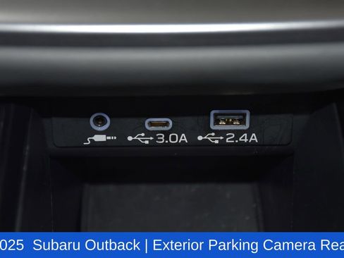 Used 2025 Subaru Outback Premium image 18