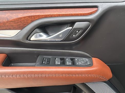 Used 2024 GMC Yukon Denali Ultimate image 13