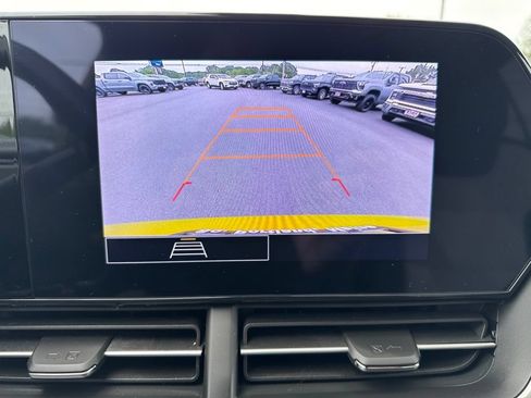 Used 2024 Chevrolet Trax RS w/ Driver Confidence Package FWD image 29