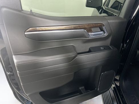 Used 2024 GMC Sierra 1500 Elevation image 26