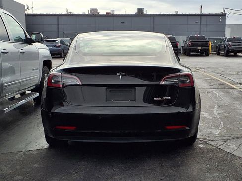 Used 2019 Tesla Model 3 Performance image 6