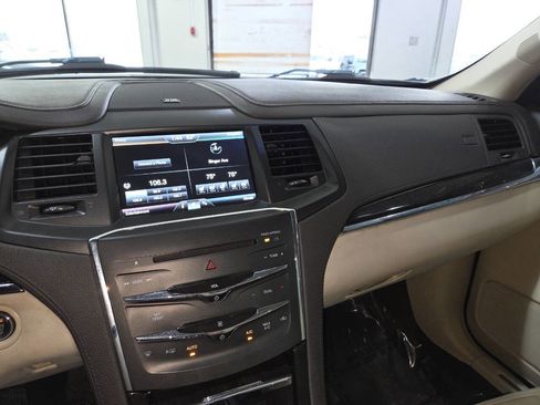 Used 2015 Lincoln MKS AWD w/ Equipment Group 101A image 33