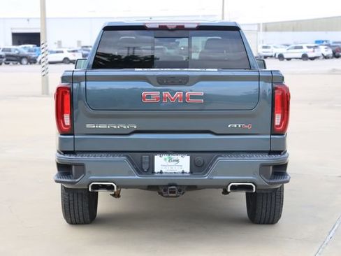 Used 2021 GMC Sierra 1500 AT4 w/ AT4 Premium Package AWD/4WD image 4