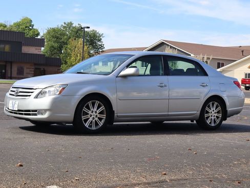 Used 2007 Toyota Avalon Limited FWD image 11