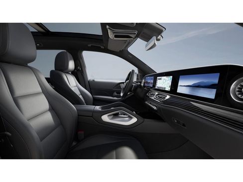 New 2027 Mercedes-Benz GLS 450 4MATIC image 4