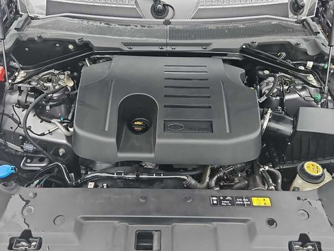 Used 2020 Land Rover Defender 110 HSE image 18