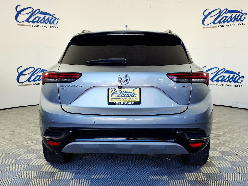 Used 2023 Buick Envision Essence w/ Sport Touring Package AWD/4WD image 4