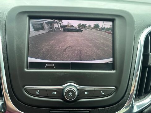 Used 2023 Chevrolet Equinox LT AWD/4WD image 36