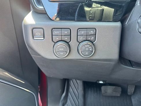 Used 2022 Chevrolet Silverado 1500 LTZ w/ LTZ Premium Package AWD/4WD image 19