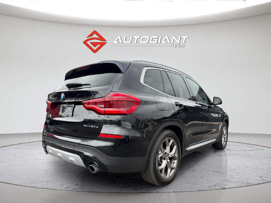 Used 2021 BMW X3 xDrive30e w/ Executive Package AWD/4WD image 6