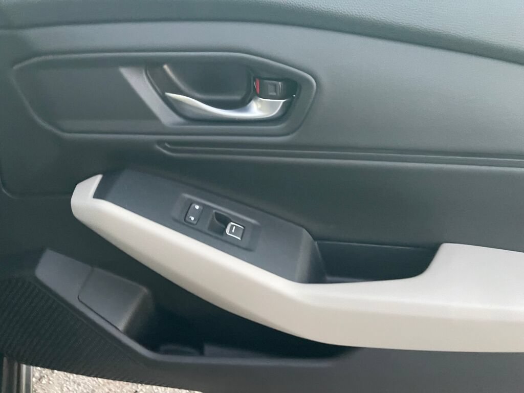 Certified 2024 Honda Accord EX image 31