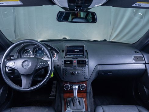 Used 2010 Mercedes-Benz C 300 4MATIC Sedan image 12