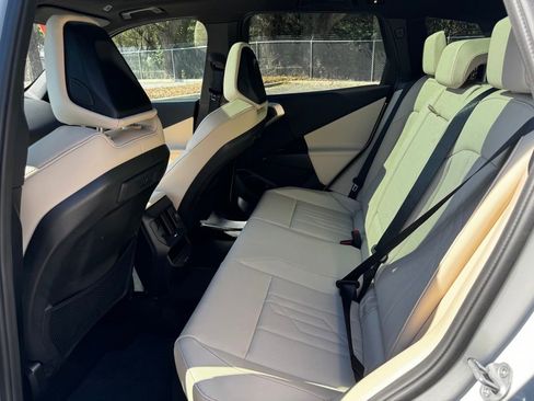 Used 2025 BMW X3 xDrive30i image 10