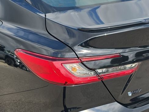 Used 2026 Toyota Camry SE FWD image 34
