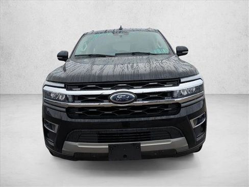 Used 2024 Ford Expedition Max Limited AWD/4WD image 2