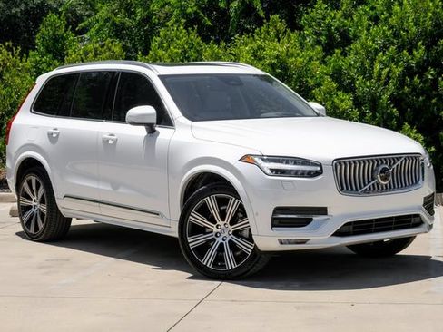 Used 2024 Volvo XC90 B6 Ultimate w/ Protection Package Premier AWD/4WD image 7