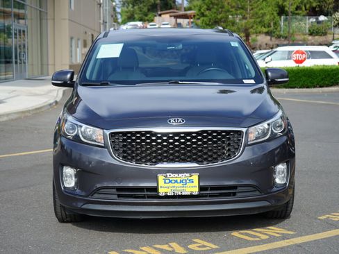 Used 2015 Kia Sedona EX FWD image 2