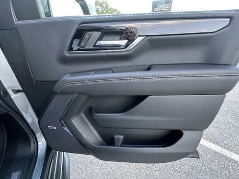New 2026 GMC Yukon XL Elevation w/ LPO, Floor Liner Package image 27