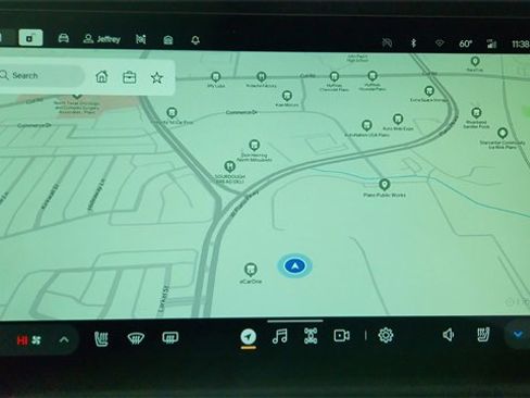 Used 2025 Rivian R1S Adventure image 49