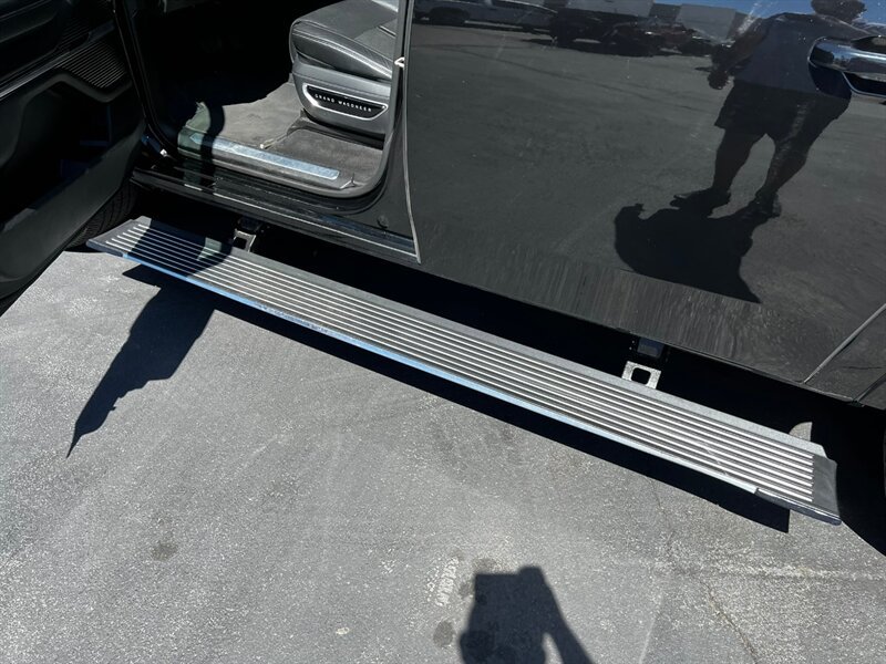 Used 2024 Jeep Grand Wagoneer L 4WD image 60