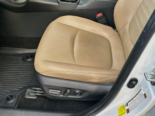 Used 2024 Toyota RAV4 Limited w/ Advanced Technology Package AWD/4WD image 19