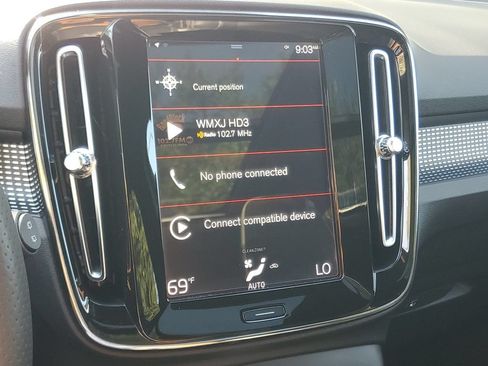 Used 2020 Volvo XC40 T5 R-Design AWD/4WD image 25