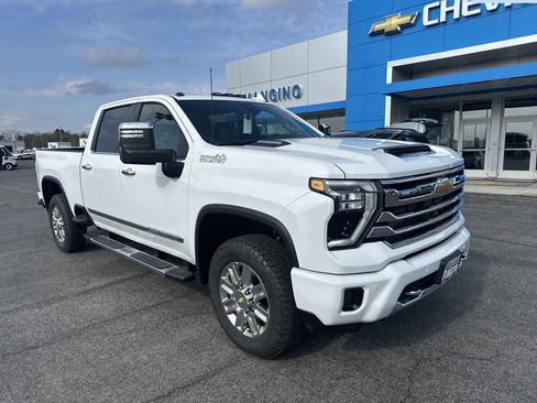 New 2026 Chevrolet Silverado 2500 High Country w/ High Country Premium Package AWD/4WD image 2