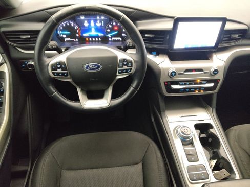 Used 2022 Ford Explorer XLT RWD image 22