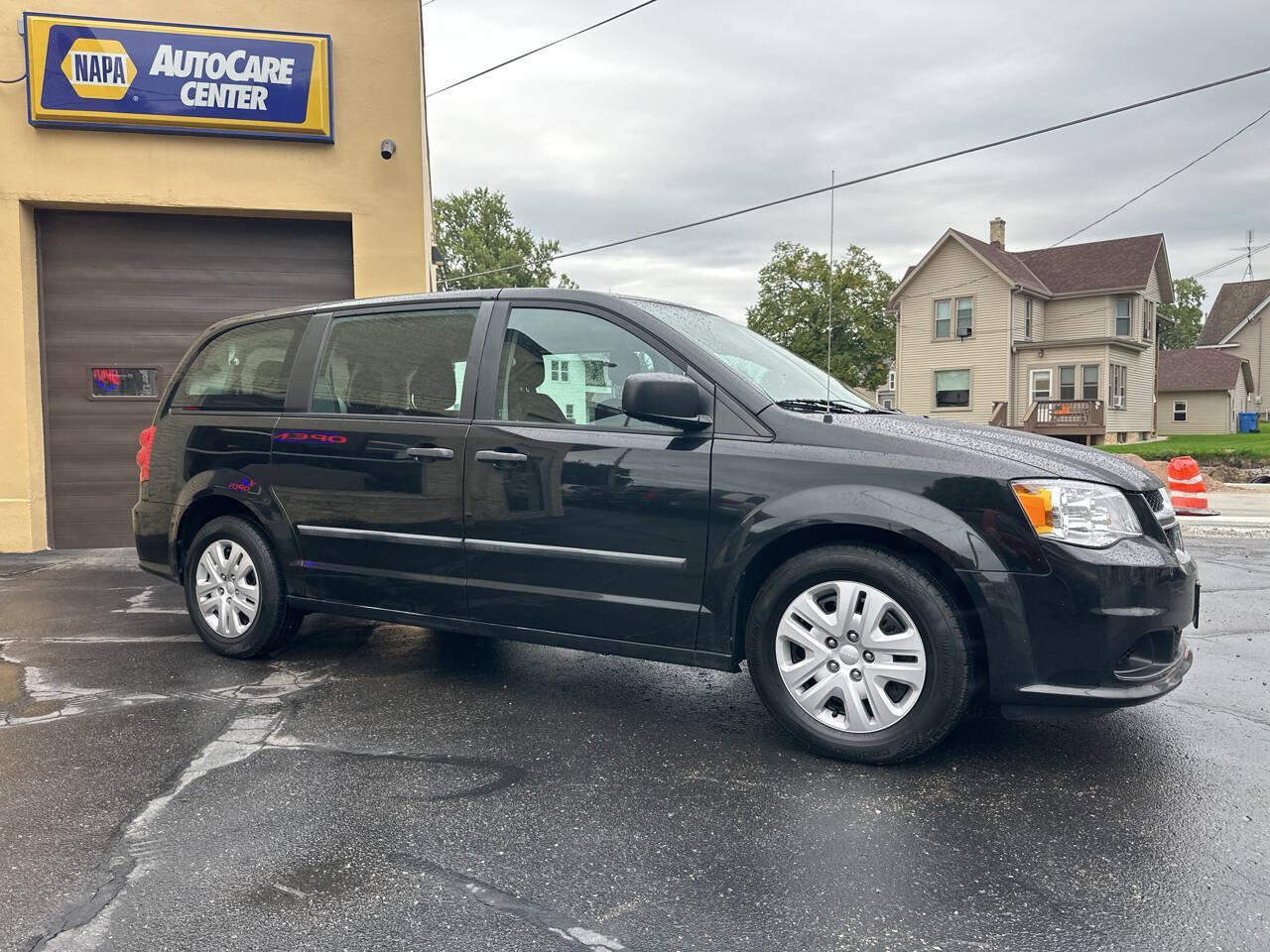 Used 2014 Dodge Grand Caravan FWD image 5