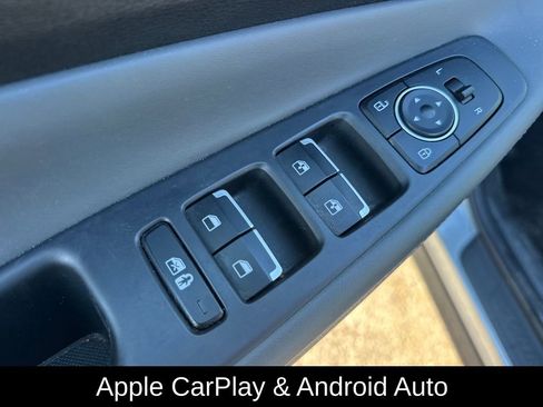 Used 2023 Hyundai Santa Fe SEL w/ Premium Package image 12