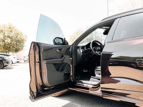 Used 2023 Audi RS Q8 w/ Black Optic Package image 15