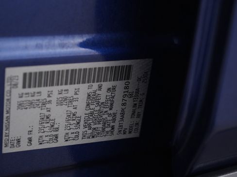 Used 2023 Nissan Rogue S image 28