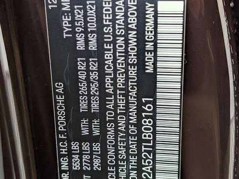 New 2026 Porsche Macan image 26