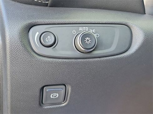 Used 2024 Chevrolet Blazer RS w/ Driver Confidence II Package image 32