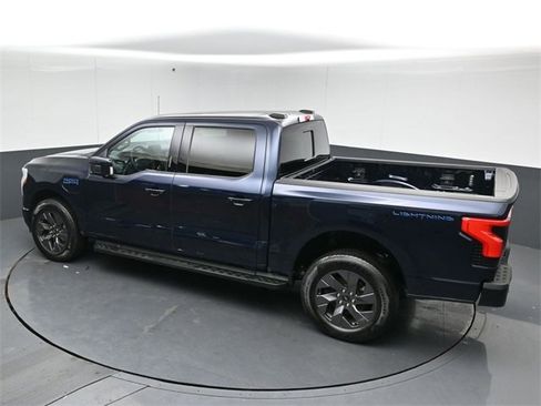 Used 2024 Ford F150 Lightning Lariat image 50