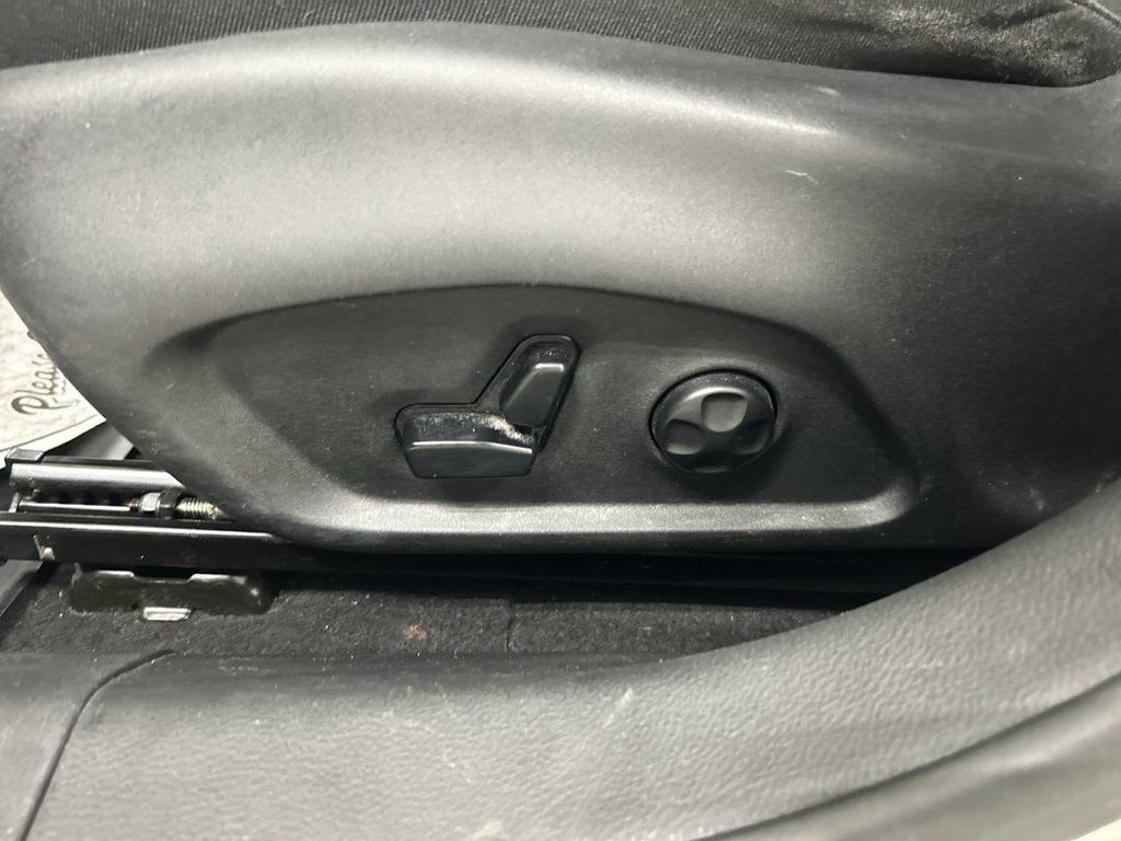 Used 2019 Jeep Compass Latitude w/ Popular Equipment Group AWD/4WD image 10