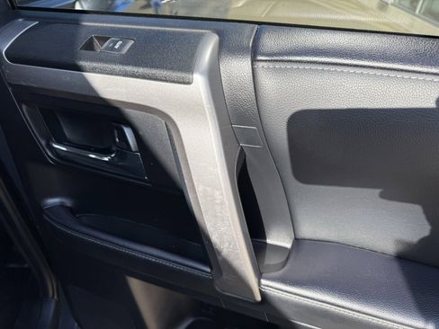 Used 2024 Toyota 4Runner SR5 Premium image 39