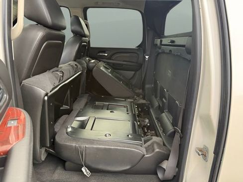 Used 2007 Cadillac Escalade EXT w/ Information Package image 17