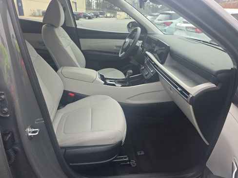 Used 2026 Hyundai Tucson SE image 11